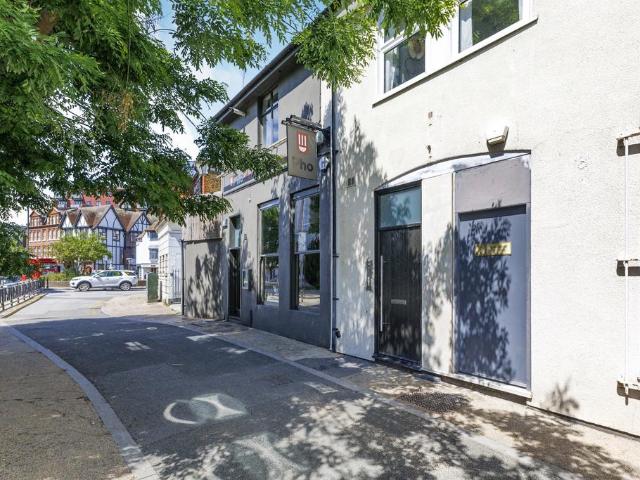 Flat for rent in Norbiton, Greater London
