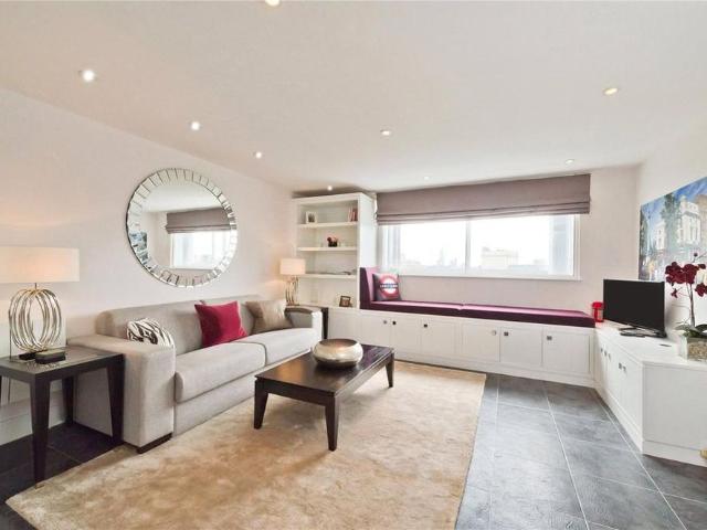 Apartment for rent in Saint Giles, Bloomsbury