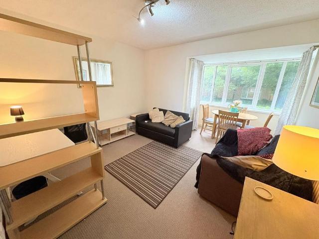 Apartment for rent in Waterfront, Swansea