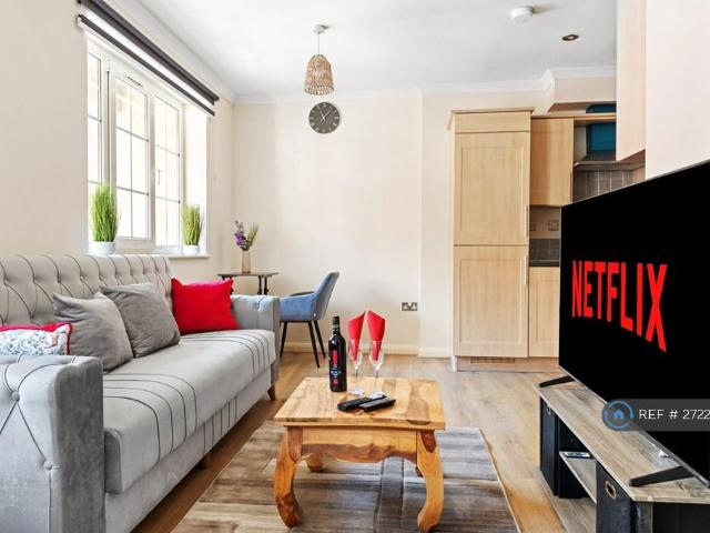 Flat for rent in Highfields, Old Wharf