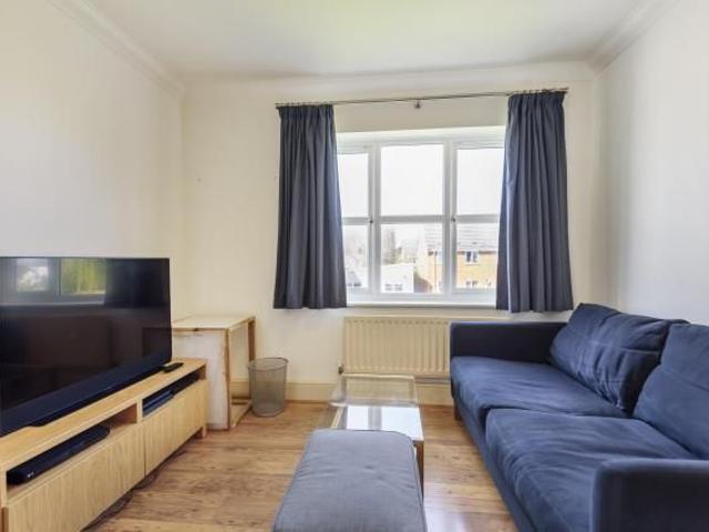 Apartment for rent in Slough