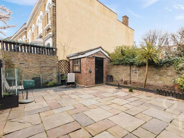 Flat for rent in Kentish Town, Isle Of Man