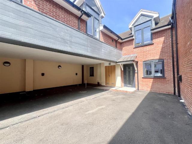 Flat for rent in Shropshire