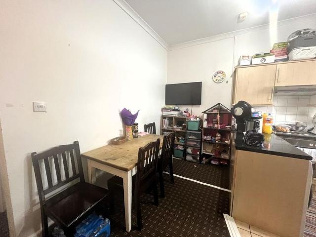 Apartment for rent in Yiewsley, Greater London