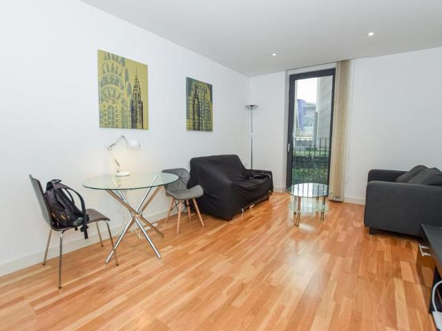 Flat for rent in City Centre, Georgia