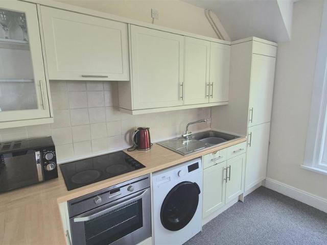 Flat for rent in Southsea, City Of Portsmouth
