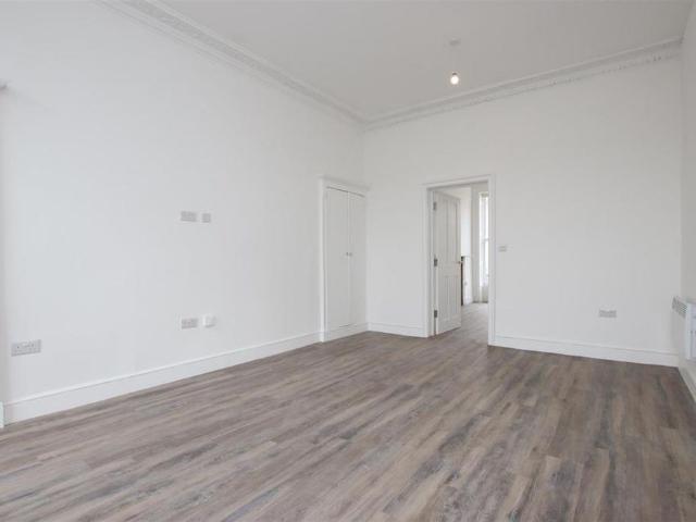 Apartment for rent in Dulcote, Isle Of Man