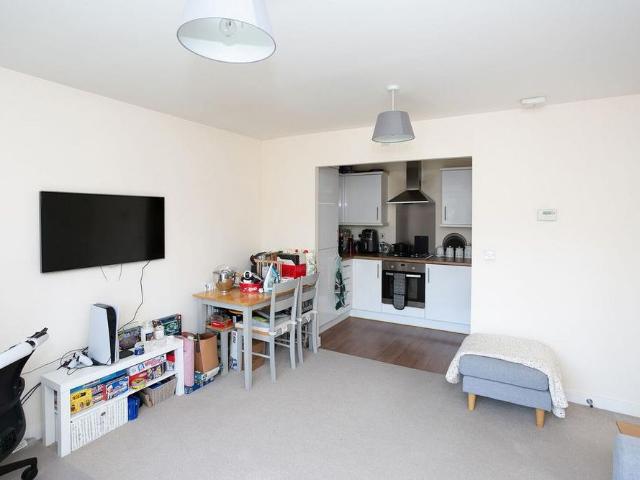 Apartment for rent in Garston, Watford