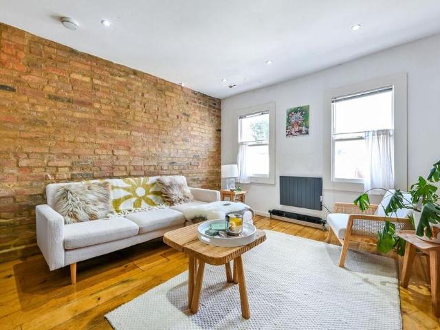 Apartment for rent in Highbury, Greater London