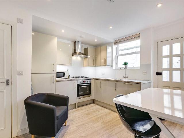 Flat for rent in Notting Hill, Greater London
