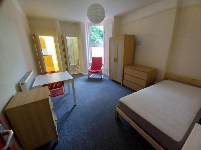 Apartment for rent in The Haulgh, Lee Bank