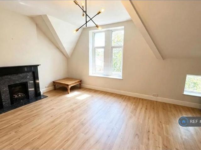 Apartment for rent in Penylan, Falcon Lodge