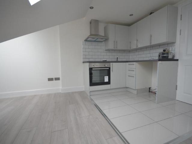 Flat for rent in Gants Hill, Greater London