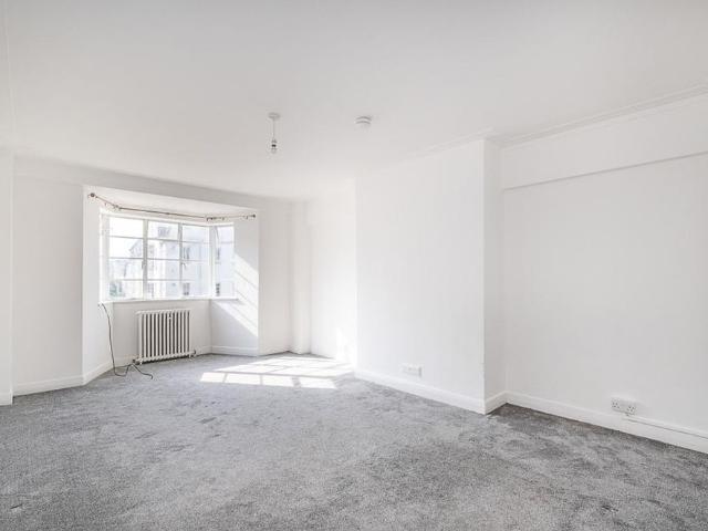 Apartment for rent in London Borough of Lambeth, Greater London