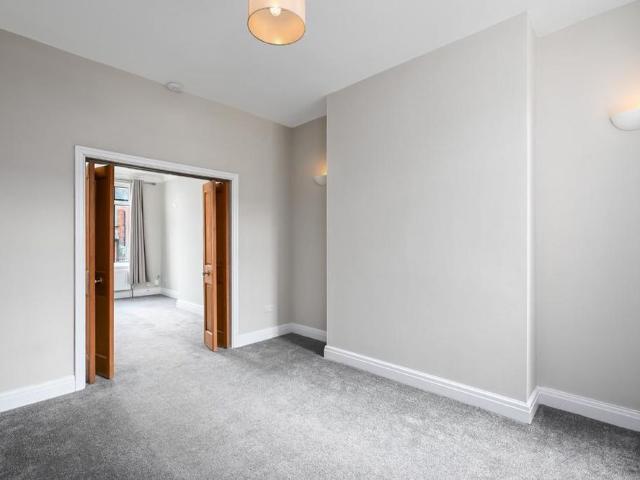 Apartment for rent in Holgate, High Field
