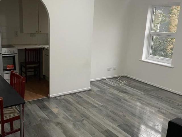Apartment for rent in Bromley-by-Bow, Greater London