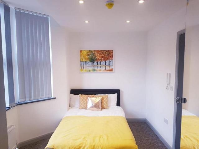 Apartment for rent in Holywell Estate, North Watford