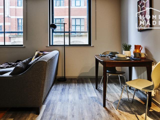 Flat for rent in Petersfield, Manchester