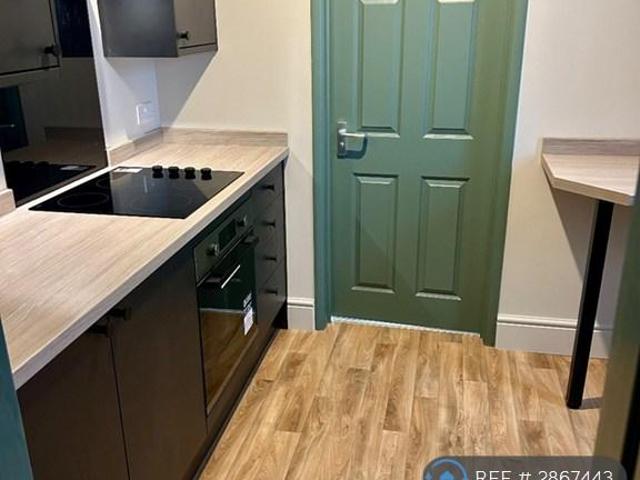 Flat for rent in Snodhurst, Chatham
