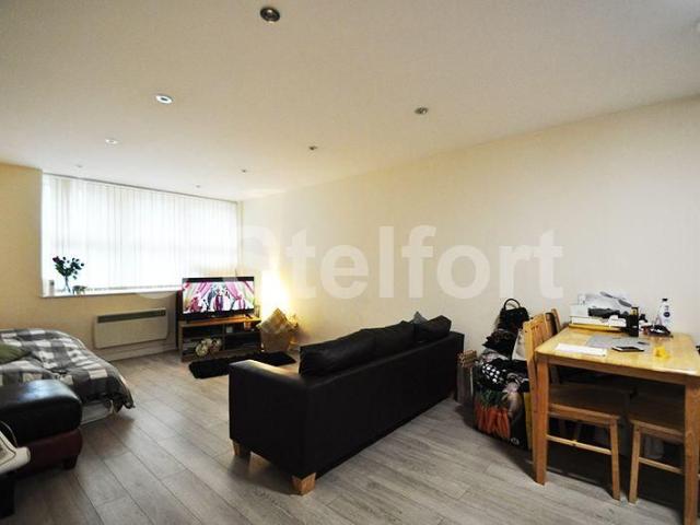 Apartment for rent in Seven Kings, Greater London
