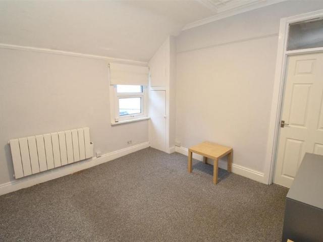 Apartment for rent in Penylan, Falcon Lodge