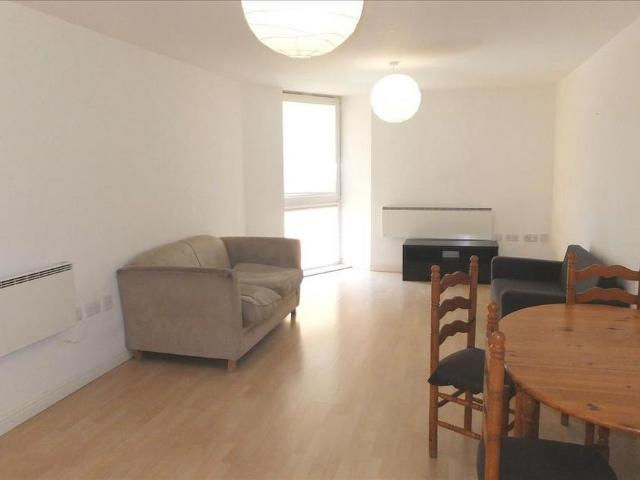 Apartment for rent in London Borough of Hounslow, Greater London