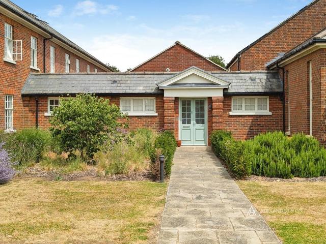 Flat for rent in Evershot, Oxfordshire