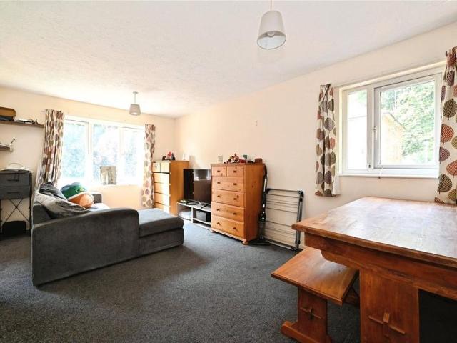 Apartment for rent in Henley-on-Thames, Berrick Salome