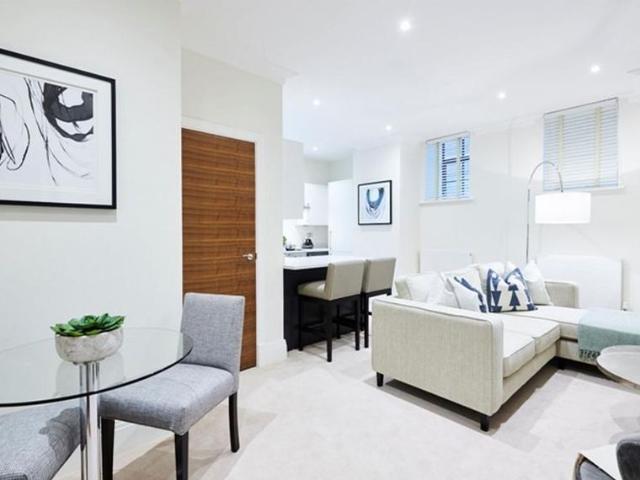 Apartment for rent in London Borough of Hammersmith and Fulham, Greater London