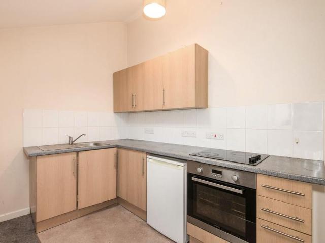 Apartment for rent in The Close, Hampshire