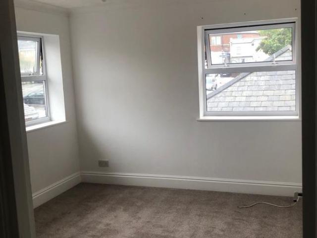 Apartment for rent in Binstead, Ryde