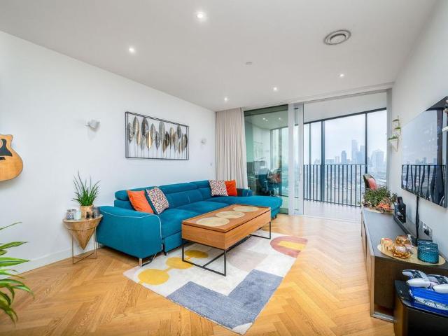 Flat for rent in Elephant and Castle, Greater London