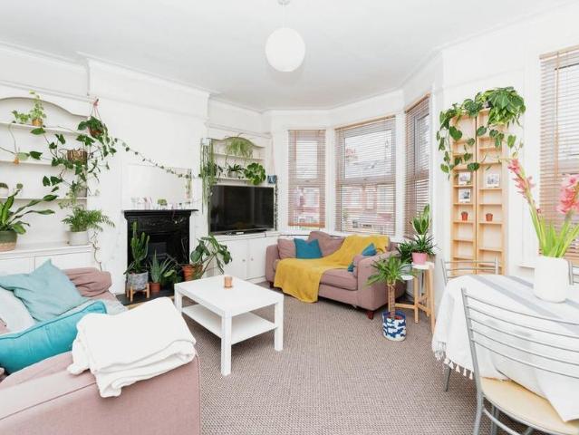 Apartment for rent in London Borough of Ealing, Hanwell