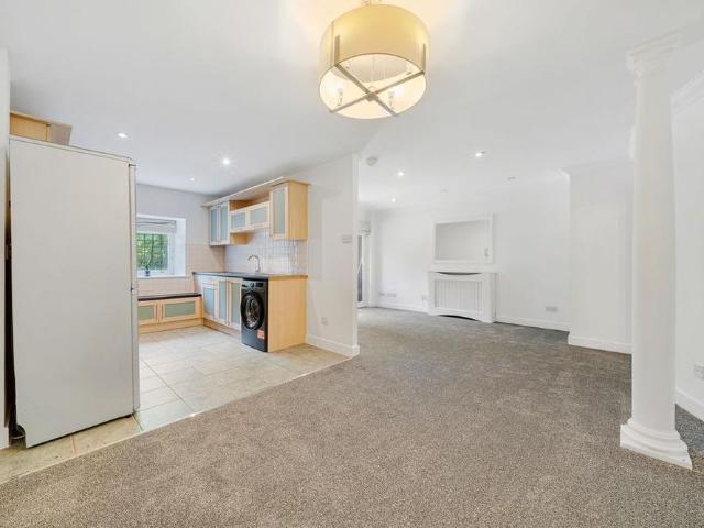 Apartment for rent in Preston Brook