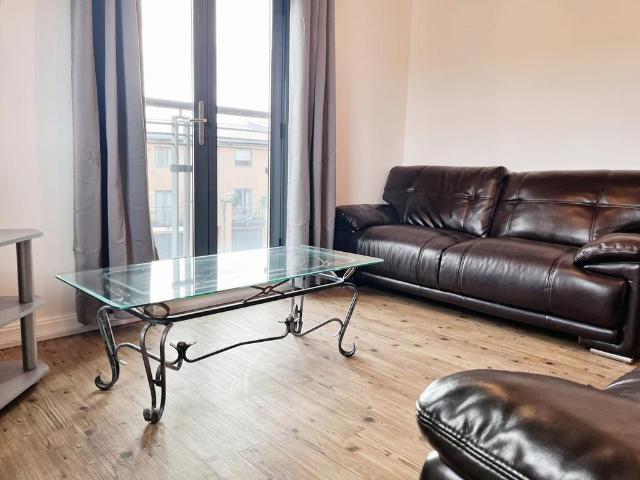 Flat for rent in SA1 Swansea Waterfront, Nangreaves