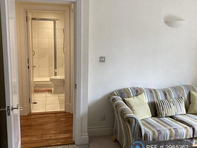 Apartment for rent in Westminster, Victoria