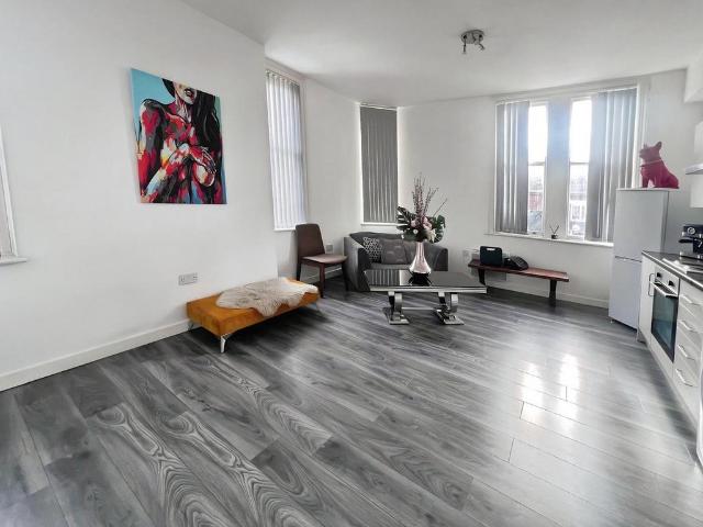 Flat for rent in Bearwood, West Midlands