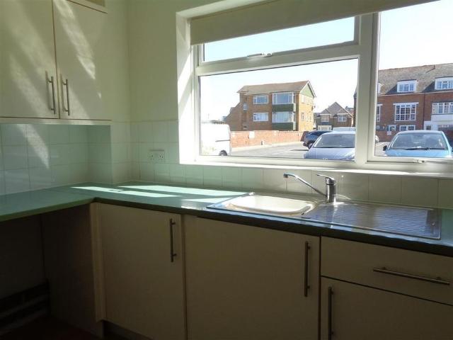 Apartment for rent in Seaford, Iford