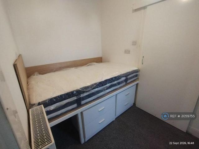 Apartment for rent in Stoke, Plymouth