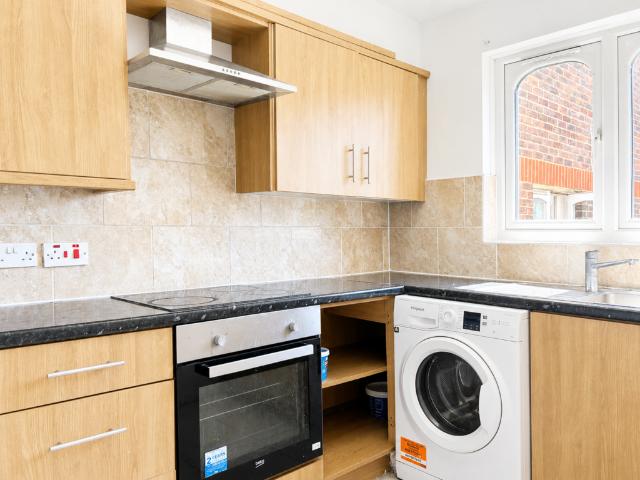 Flat for rent in London Borough of Hounslow, Osterley