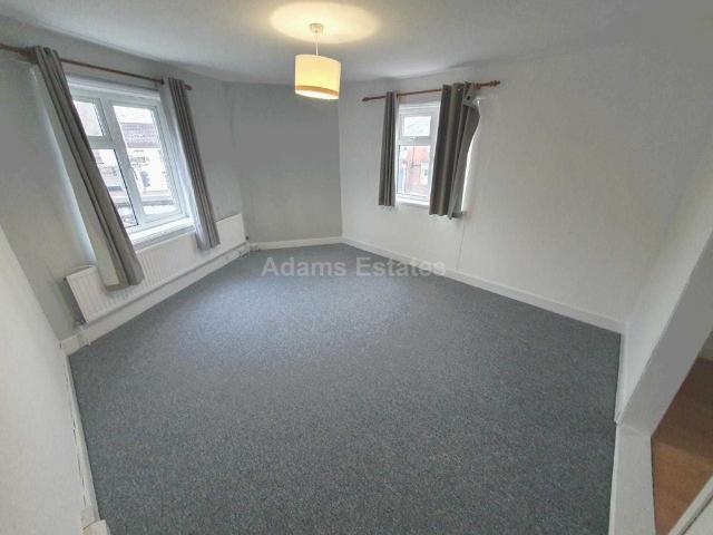 Flat for rent in Dee Park, Reading