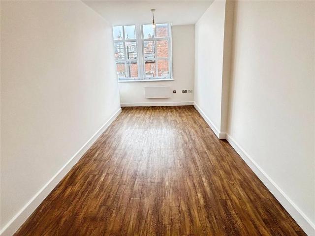 Apartment for rent in Bradshaw, Lee Bank