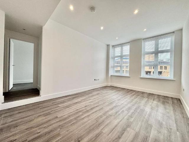 Apartment for rent in Bellevue, Southampton