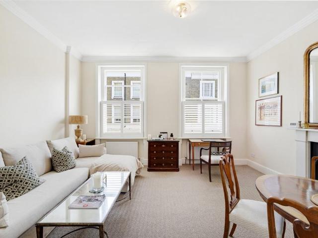 Flat for rent in Earl's Court, Greater London