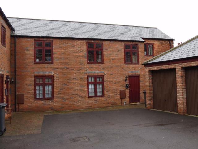 Flat for rent in Stanford On Avon, Leicestershire