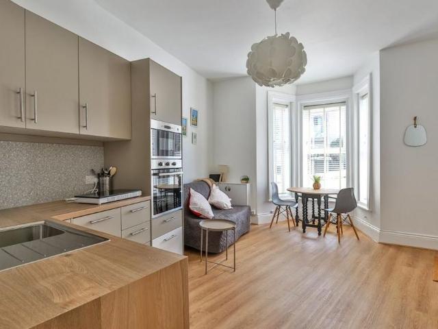Apartment for rent in West Cliff, Bournemouth