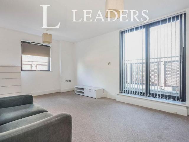 Apartment for rent in Park Central, Birmingham
