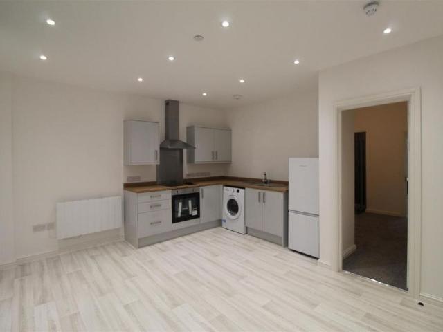Apartment for rent in Pengam Green, Falcon Lodge