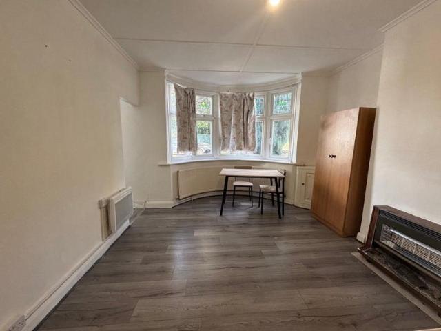 Apartment for rent in Ewell, Surrey
