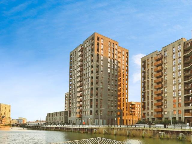 Flat for rent in Greater London